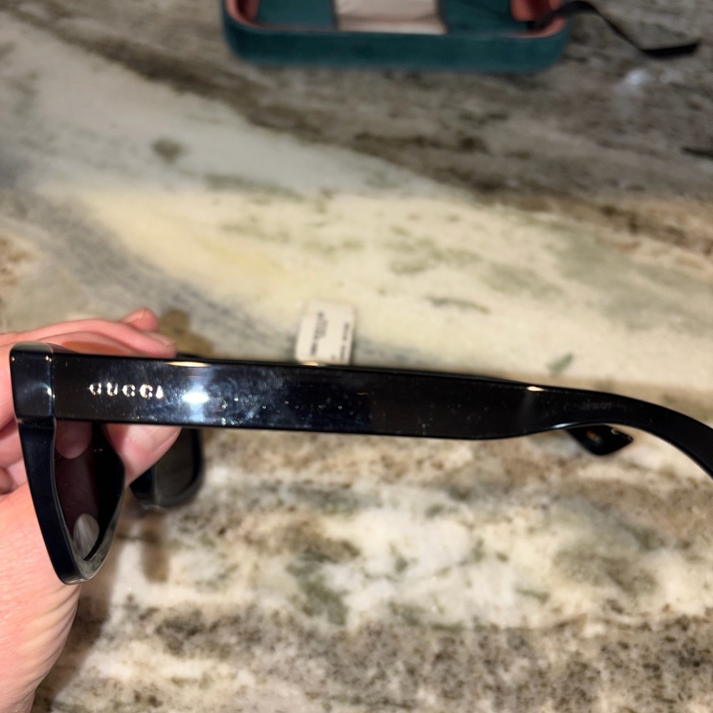 Gucci Men’s Black Square Sunglasses with Dark Lenses - Picture 2 of 2